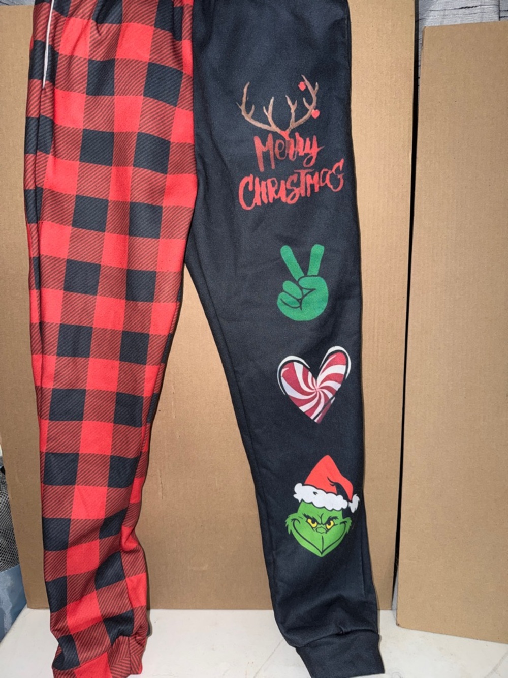 Christmas Grinch Buffalo Plaid Leggings - Red & Black